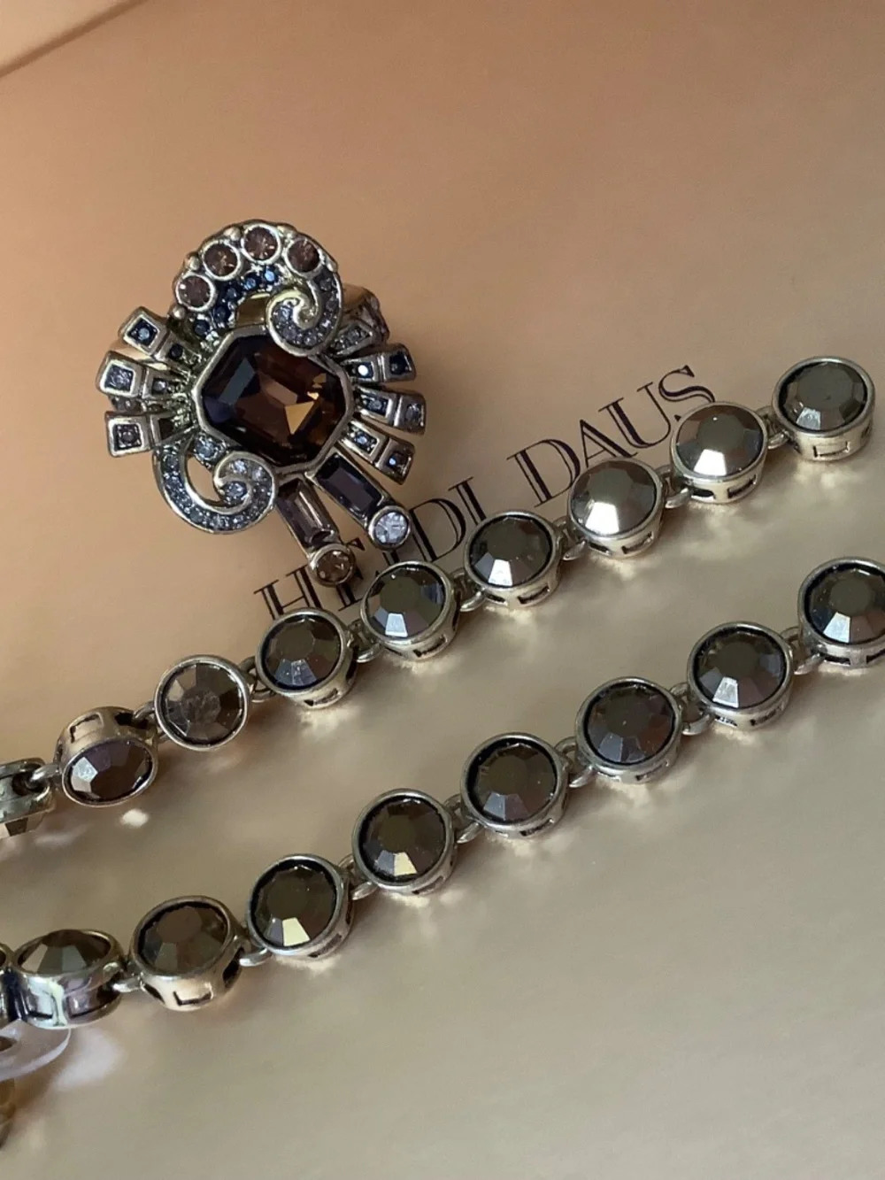 HEIDI DAUS French Ribbon Crystal Art Deco Bow Ring & Earrings Smoked Topaz SZ 9